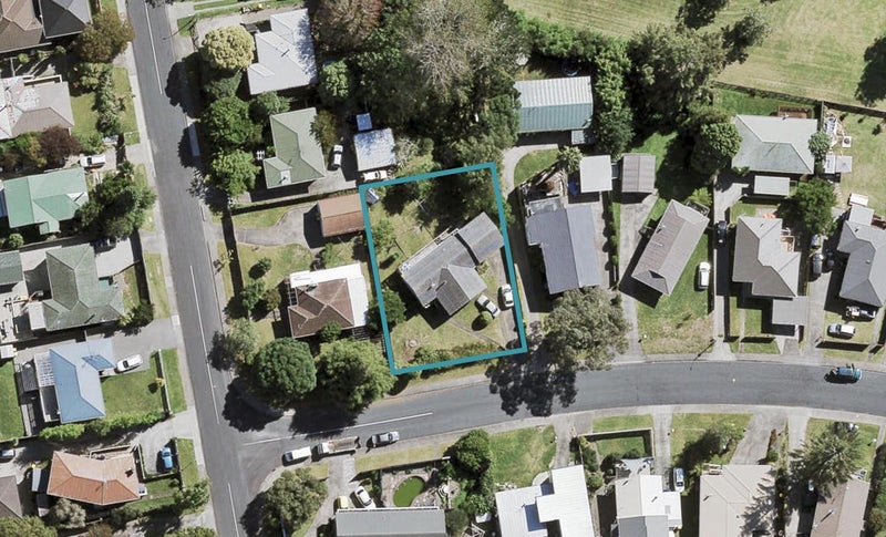 4 Jillian Drive, Ranui, Auckland - Carousel 1