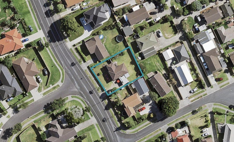 85 Etherton Drive, Weymouth, Auckland - Carousel 1