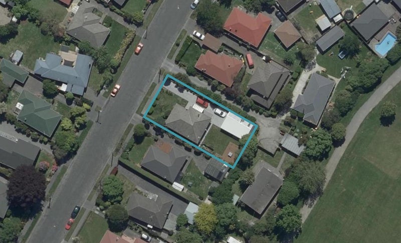 36 Flower Street, Bryndwr, Christchurch - Carousel 1