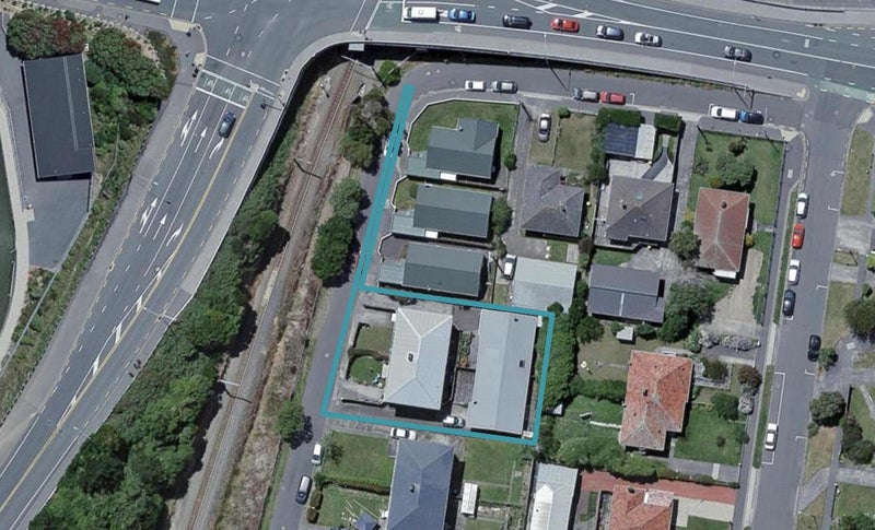 2/2 Takatimu Way, Johnsonville, Wellington - Carousel 1