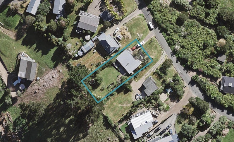 42 Trig Hill Road, Onetangi, Waiheke Island - Carousel 1