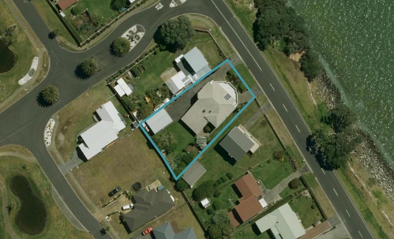 221 One Tree Point Road, One Tree Point - Carousel 1