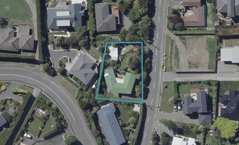 230 Mount Pleasant Road, Mount Pleasant, Christchurch - Carousel 1