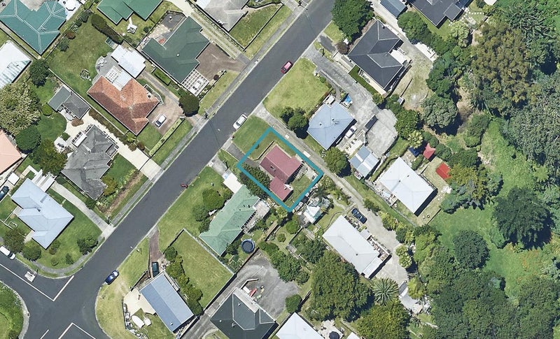 16B Rawhiti Street, Greerton, Tauranga - Carousel 1