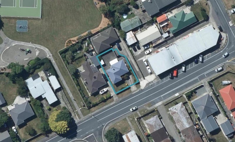 9 Jillett Street, Titahi Bay, Porirua - Carousel 1
