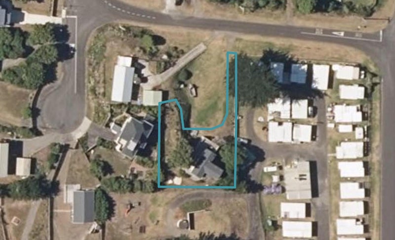 3 Gloucester Street, Waitarere Beach, Levin - Carousel 1