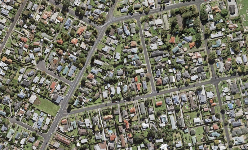 56A Mcintyre Road, Mangere Bridge, Auckland - Carousel 1