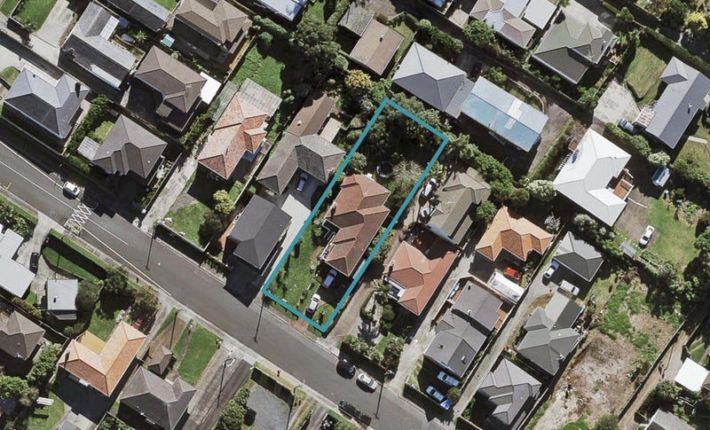 29 Haughey Avenue, Three Kings, Auckland - Carousel 1