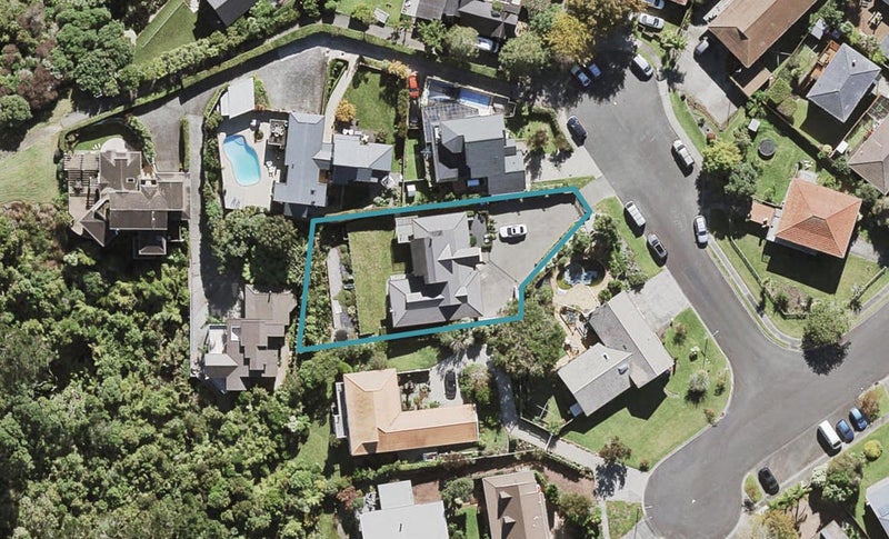 4 Fairsea Place, Lynfield, Auckland - Carousel 1