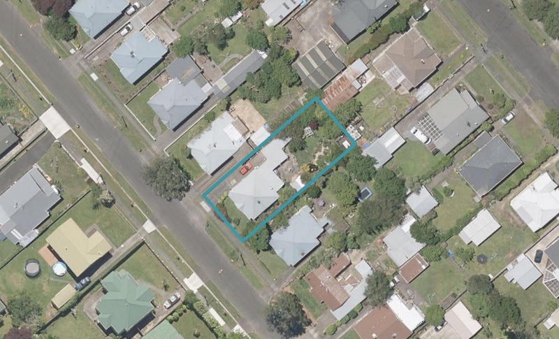 53 Young Street, Whanganui East, Whanganui - Carousel 1