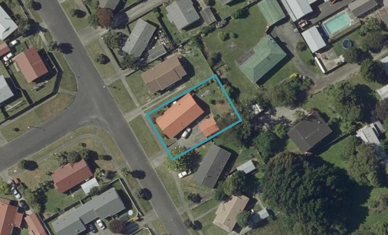 29 Chatsworth Place, Highbury, Palmerston North - Carousel 1