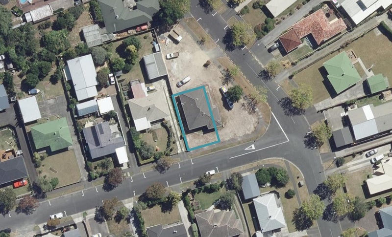 2A Martin Street, Fairfield, Hamilton - Carousel 1