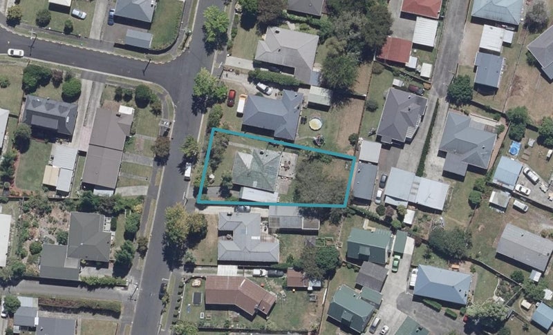 70 Aurora Terrace, Hillcrest, Hamilton - Carousel 1