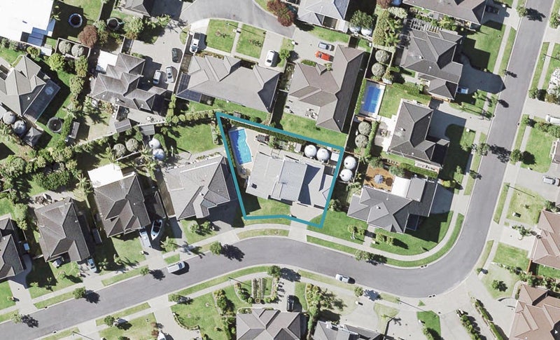 68 Pine Harbour Parade, Beachlands, Auckland - Carousel 1