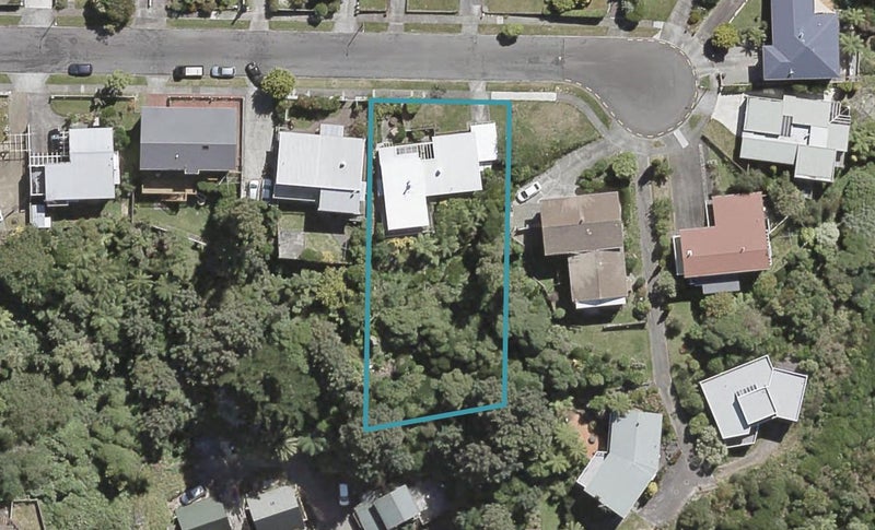 14 Magnolia Grove, Maungaraki, Lower Hutt - Carousel 1