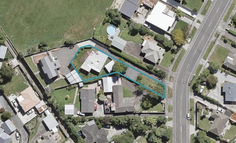 96 Stokes Valley Road, Stokes Valley, Lower Hutt - Carousel 1