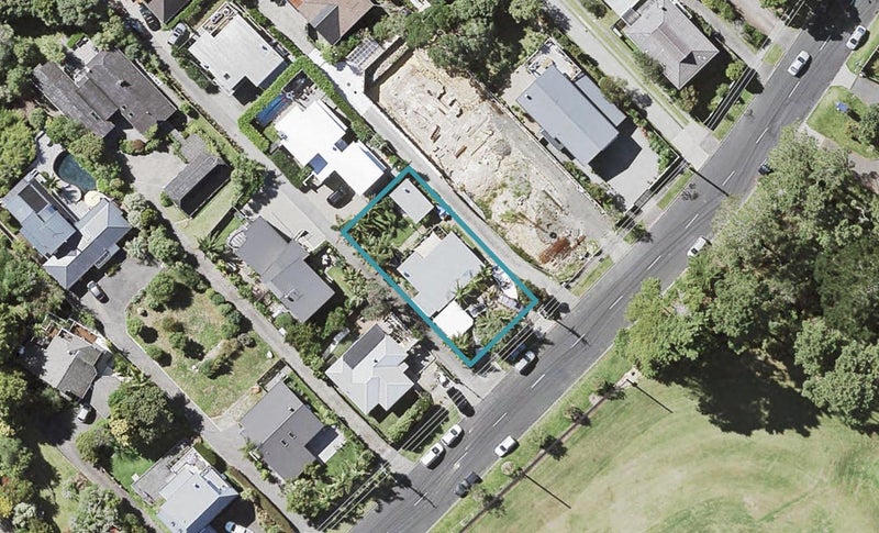 113 Kowhai Road, Mairangi Bay, Auckland - Carousel 1