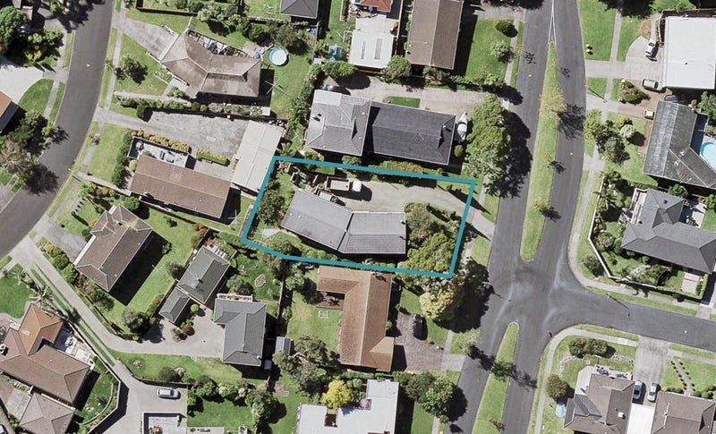 16 Belmere Rise, Farm Cove, Auckland - Carousel 1