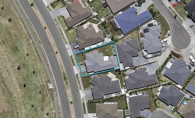 22 Orotu Drive, Poraiti, Napier - Carousel 1