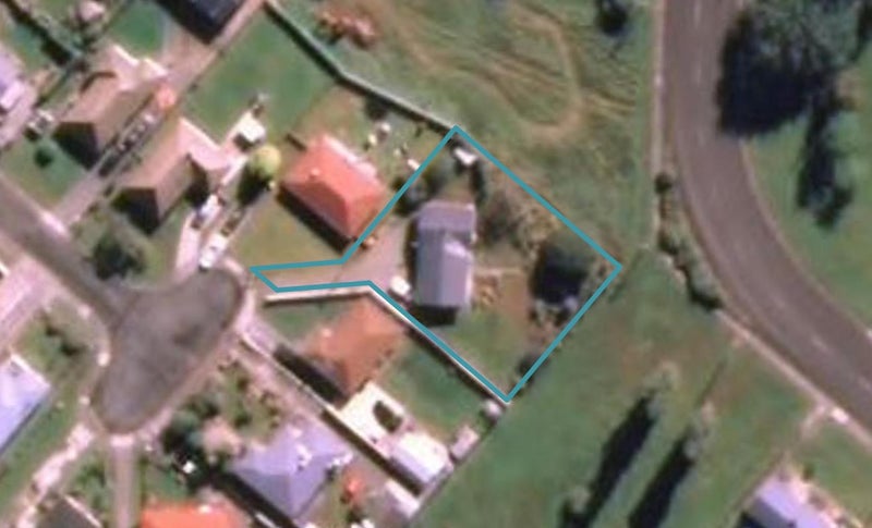 9 Anderson Place, East Gore, Gore - Carousel 1