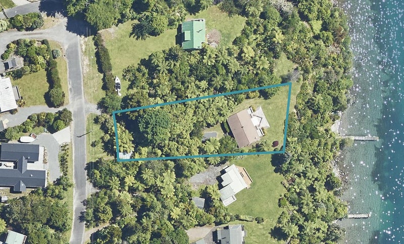 11 Waitangi Road, Lake Tarawera, Rotorua - Carousel 1