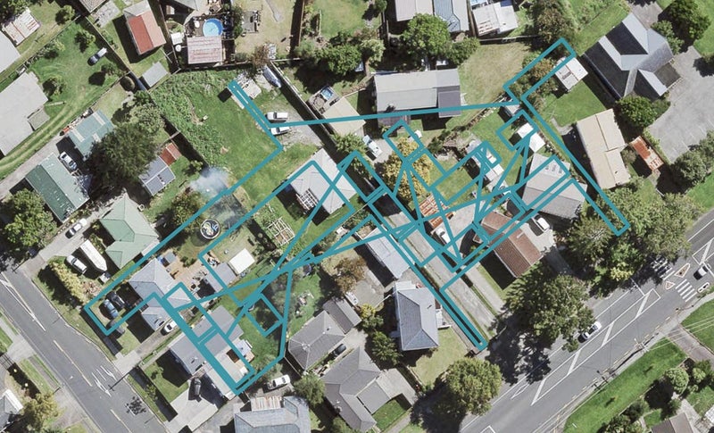 42 Whati Lane, Henderson, Auckland - Carousel 1