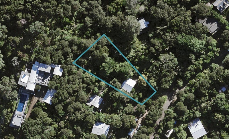 124 Fairview Crescent, Ōmiha, Waiheke Island - Carousel 1