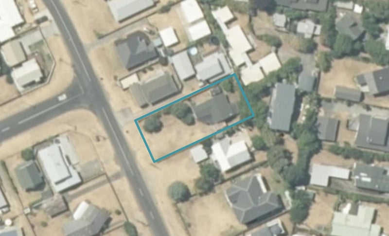 318 Sylvia Road, Whangamatā - Carousel 1