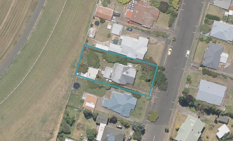 22 Sarjeant Street, Gonville, Whanganui - Carousel 1