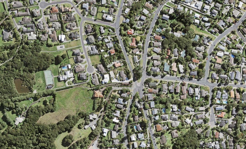 25 Phillip Avenue, Glen Eden, Auckland - Carousel 1