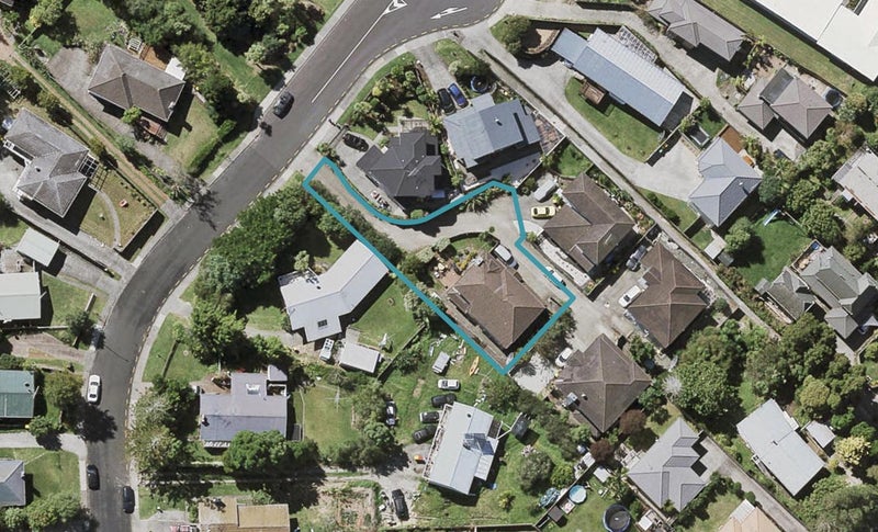 27E Lyford Crescent, Sunnynook, Auckland - Carousel 1