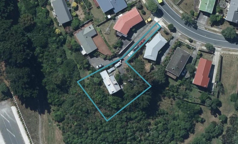 158 Conclusion Street, Ascot Park, Porirua - Carousel 1