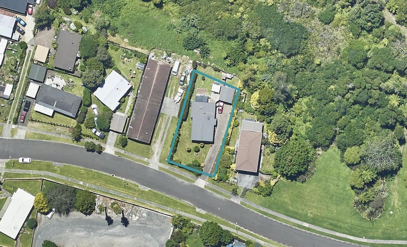 25 Lagoon Place, Poike, Tauranga - Carousel 1