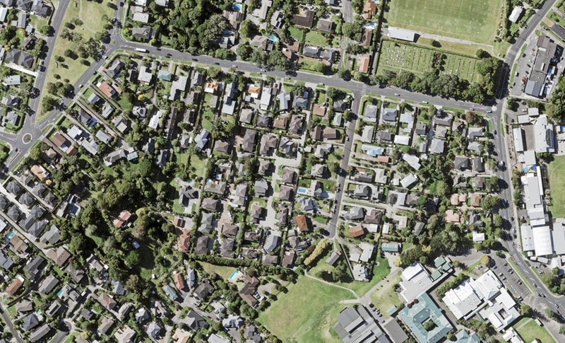29L Paparoa Road, Cockle Bay, Auckland - Carousel 1