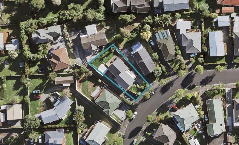 37 Trevola Street, New Windsor, Auckland - Carousel 1
