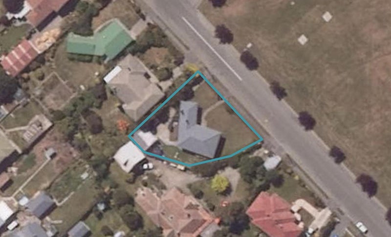 120 Perth Street, Holmes Hill, Oamaru - Carousel 1