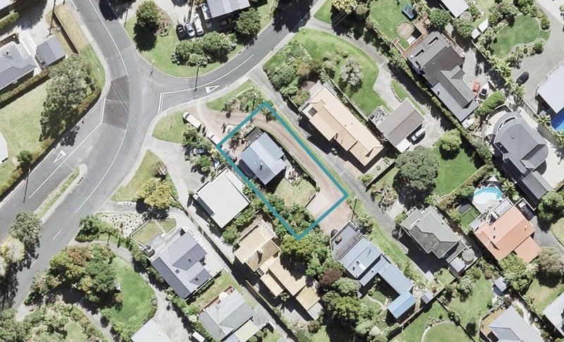 1A Brown Street, Manly, Whangaparaoa - Carousel 1