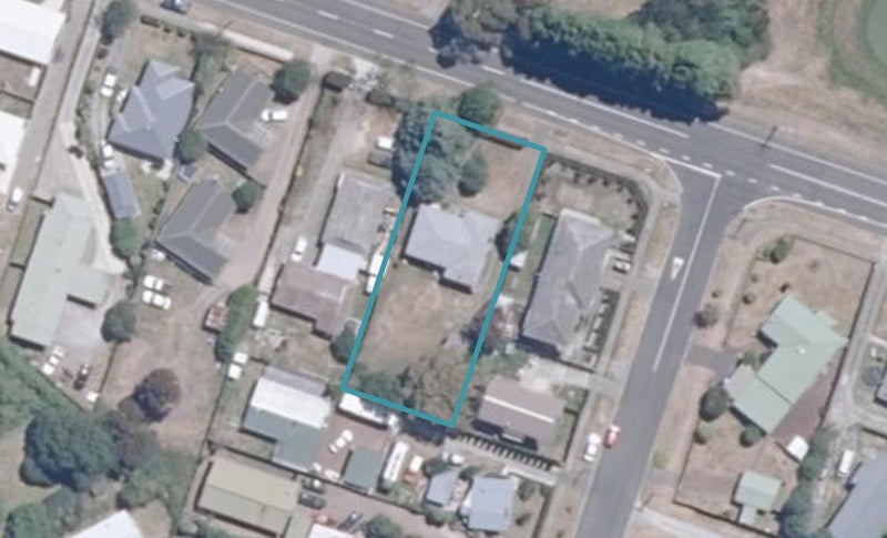 2/135 Tauhara Road, Tauhara, Taupo - Carousel 1