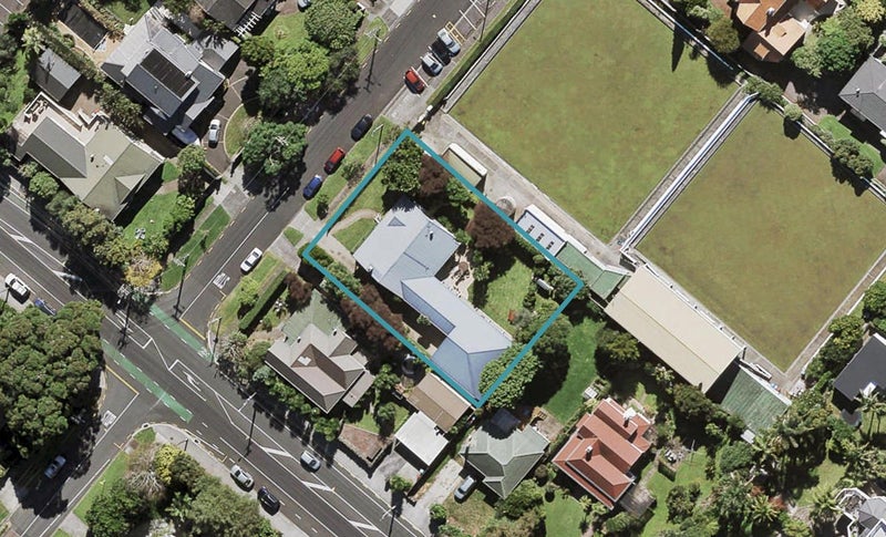 12 Allendale Road, Mount Albert, Auckland - Carousel 1