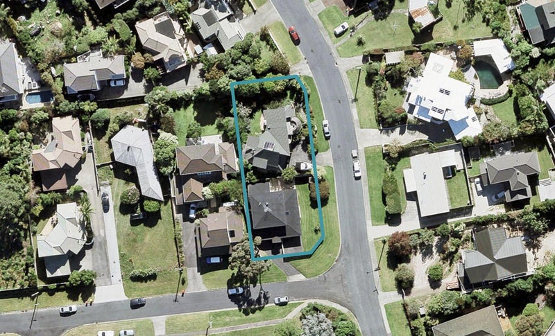 2/7 Tui Street, Torbay, Auckland - Carousel 1