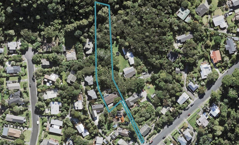 37 Island Bay Road, Beach Haven, Auckland - Carousel 1