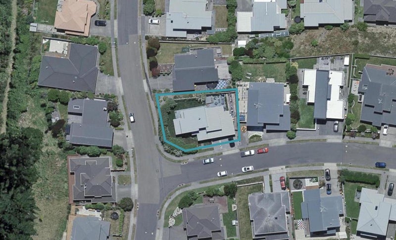 1 Sedgley Grove, Churton Park, Wellington - Carousel 1