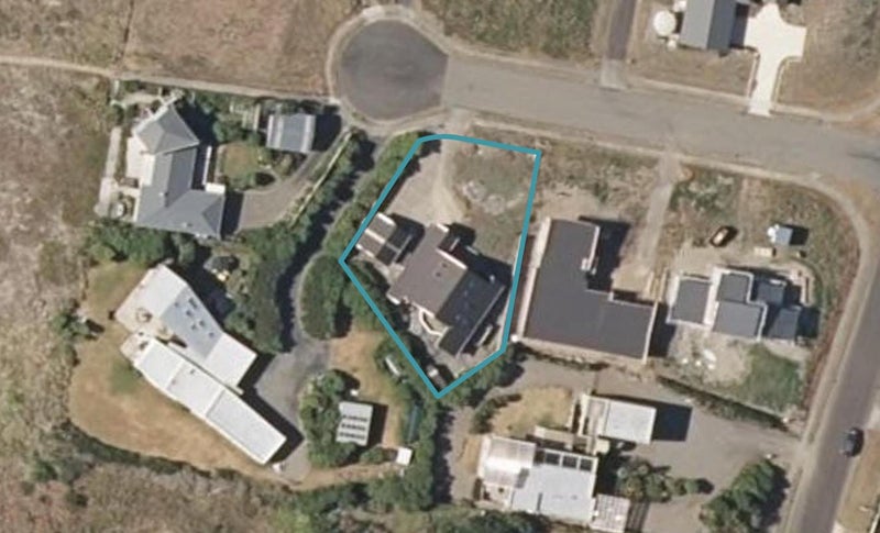 5 Ngati Huia Place, Waitarere Beach, Levin - Carousel 1