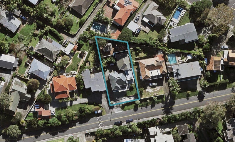 72 Frederick Street, Hillsborough, Auckland - Carousel 1