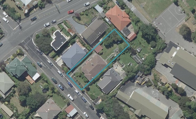 123 Blacks Road, Opoho, Dunedin - Carousel 1