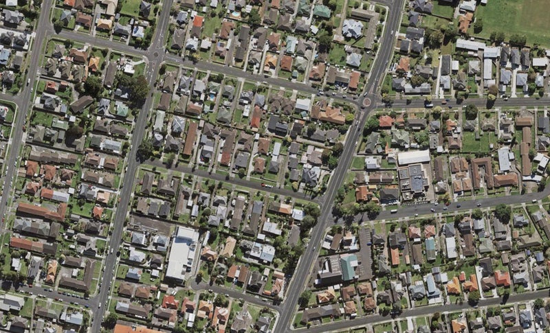 16B Paton Avenue, Papatoetoe, Auckland - Carousel 1