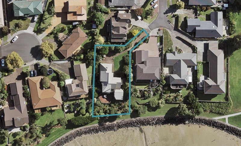 7 Idaho Place, Conifer Grove, Takanini - Carousel 1