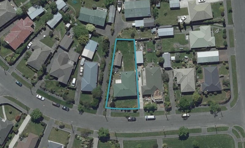 8 Vardon Crescent, Shirley, Christchurch - Carousel 1