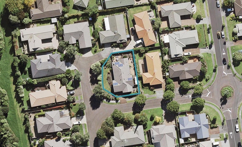 6 Adelphi Place, Albany, Auckland - Carousel 1