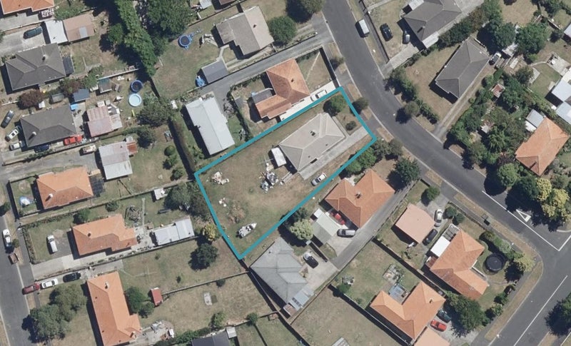 7 Paul Crescent, Fairfield, Hamilton - Carousel 1